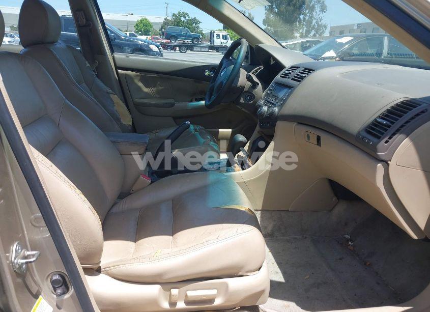 Photo 5 of 2003 Honda Accord 3.0 EX (VIN 1HGCM66533A038703)