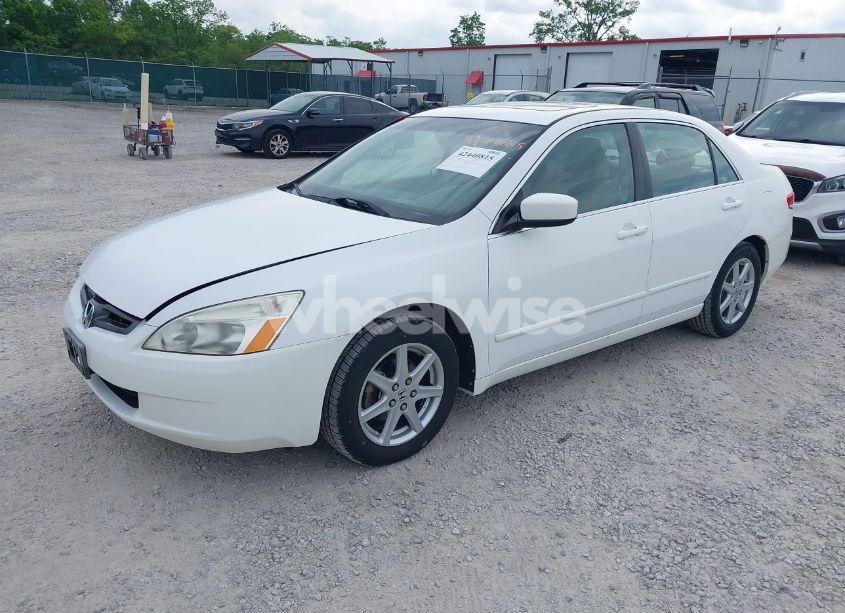 Photo 2 of 2003 Honda Accord 3.0 EX (VIN 1HGCM66533A044677)