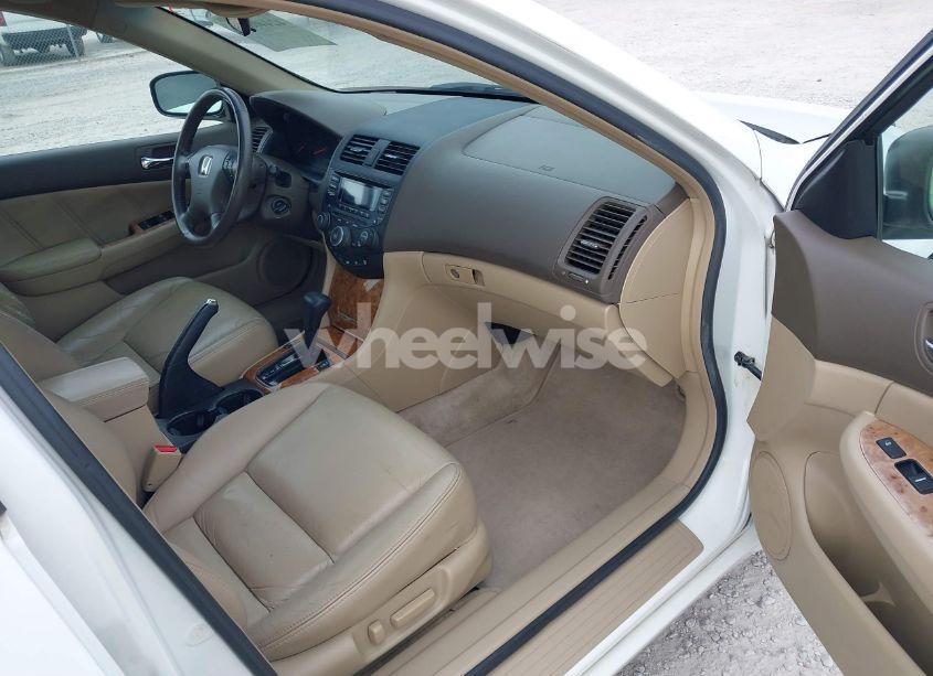 Photo 5 of 2003 Honda Accord 3.0 EX (VIN 1HGCM66533A044677)