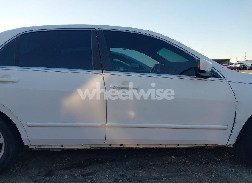 Photo 13 of 2003 Honda Accord 3.0 EX (VIN 1HGCM66533A059308)