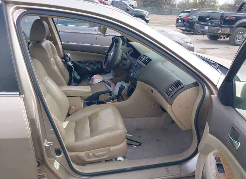 Photo 5 of 2004 Honda Accord 3.0 EX (VIN 1HGCM66534A016072)