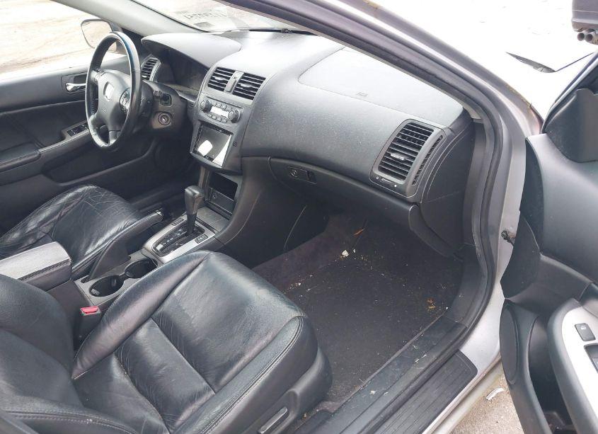 Photo 5 of 2004 Honda Accord 3.0 EX (VIN 1HGCM66534A097817)