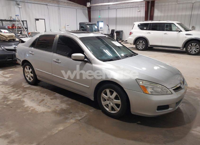 2005 Honda Accord 3.0 EX (VIN 1HGCM66535A037120) main photo