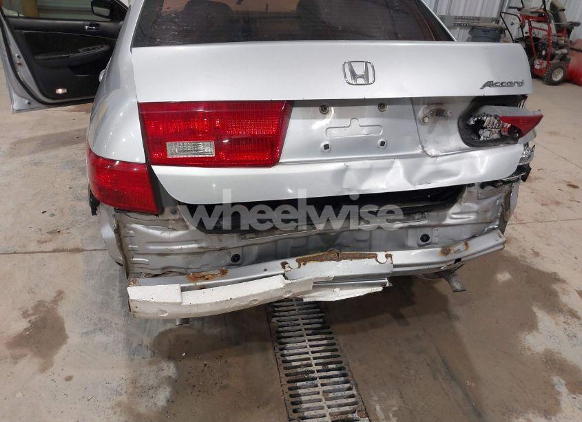 Photo 6 of 2005 Honda Accord 3.0 EX (VIN 1HGCM66535A037120)