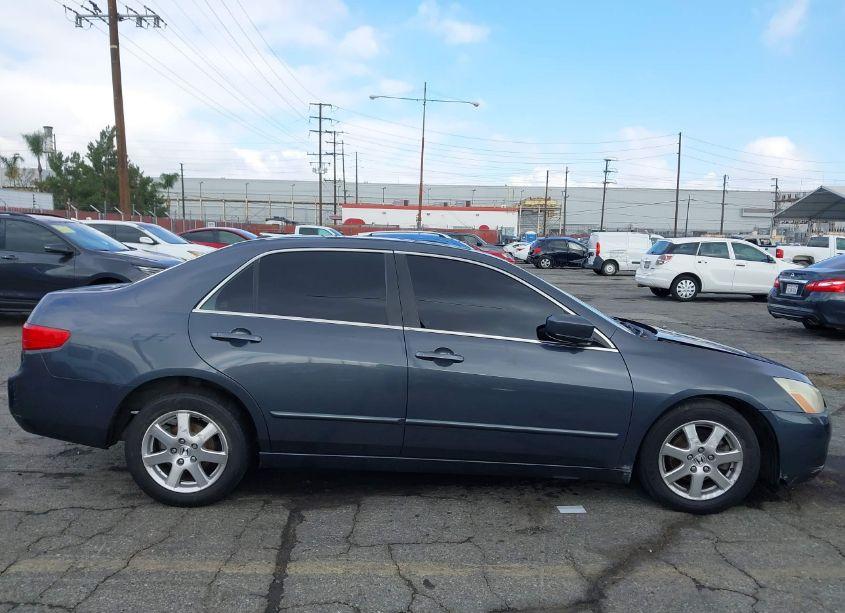 Photo 13 of 2005 Honda Accord 3.0 EX (VIN 1HGCM66535A063197)