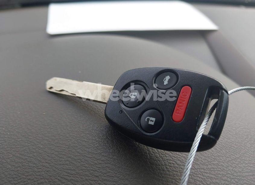 Photo 11 of 2005 Honda Accord 3.0 EX (VIN 1HGCM66535A065421)