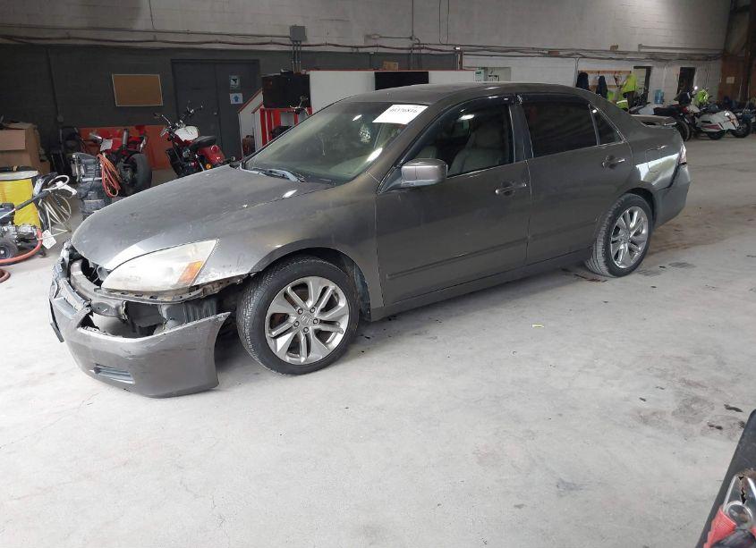 Photo 2 of 2006 Honda Accord 3.0 EX (VIN 1HGCM66536A008041)