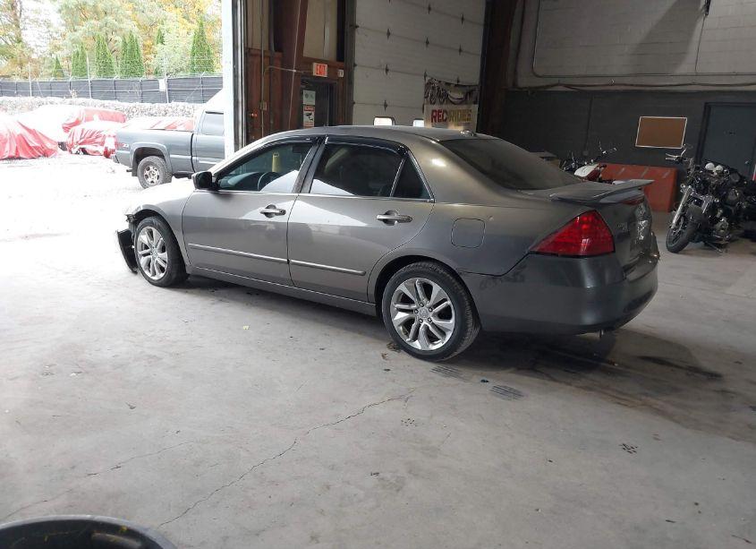 Photo 3 of 2006 Honda Accord 3.0 EX (VIN 1HGCM66536A008041)