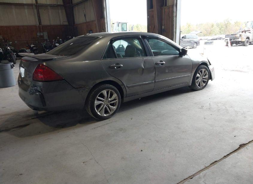 Photo 4 of 2006 Honda Accord 3.0 EX (VIN 1HGCM66536A008041)
