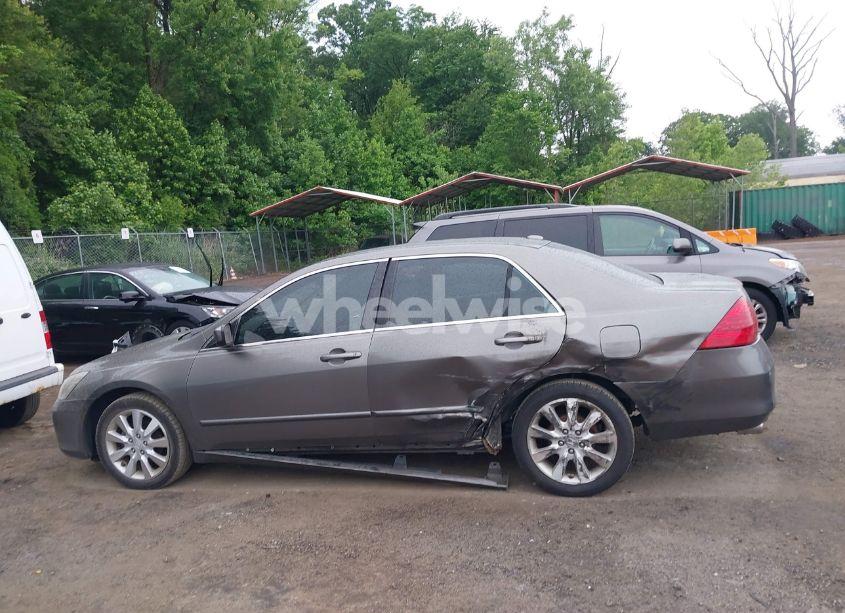 Photo 14 of 2006 Honda Accord 3.0 EX (VIN 1HGCM66536A008072)