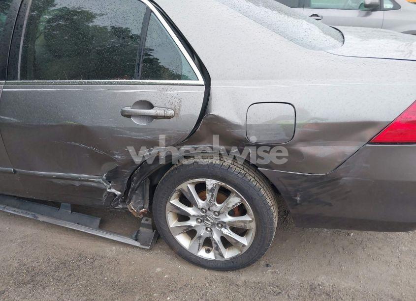 Photo 6 of 2006 Honda Accord 3.0 EX (VIN 1HGCM66536A008072)