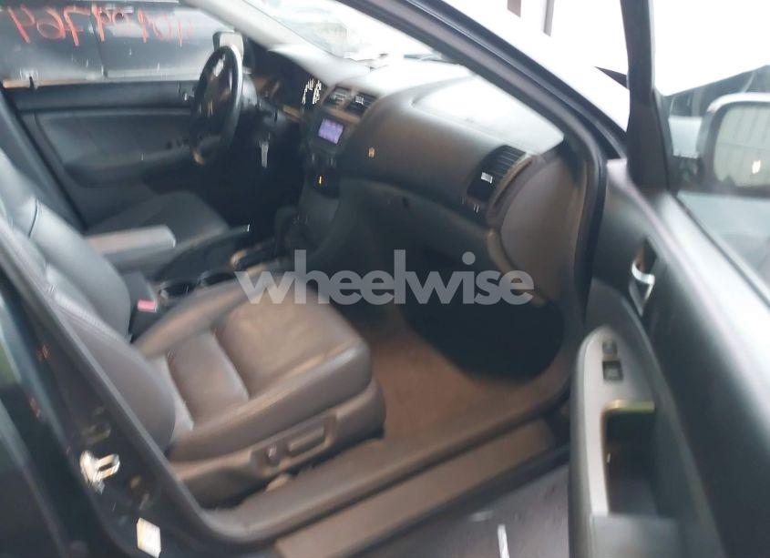 Photo 5 of 2006 Honda Accord 3.0 EX (VIN 1HGCM66536A026166)