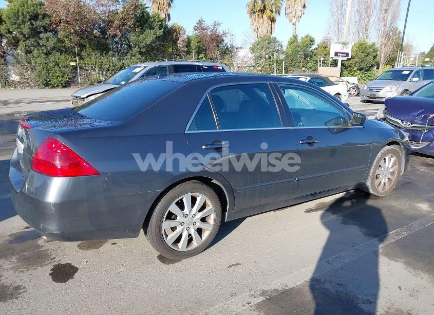 Photo 4 of 2006 Honda Accord 3.0 EX (VIN 1HGCM66536A049527)