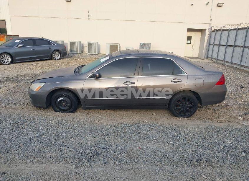 Photo 14 of 2006 Honda Accord 3.0 EX (VIN 1HGCM66536A056395)