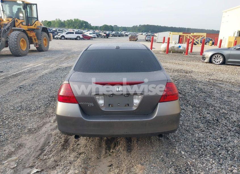 Photo 16 of 2006 Honda Accord 3.0 EX (VIN 1HGCM66536A056395)