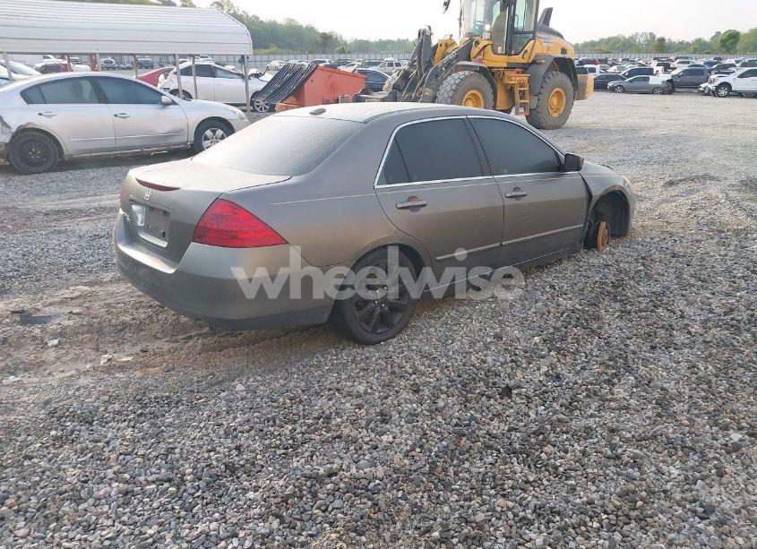 Photo 4 of 2006 Honda Accord 3.0 EX (VIN 1HGCM66536A056395)