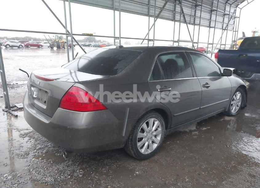 Photo 4 of 2006 Honda Accord 3.0 EX (VIN 1HGCM66536A074685)