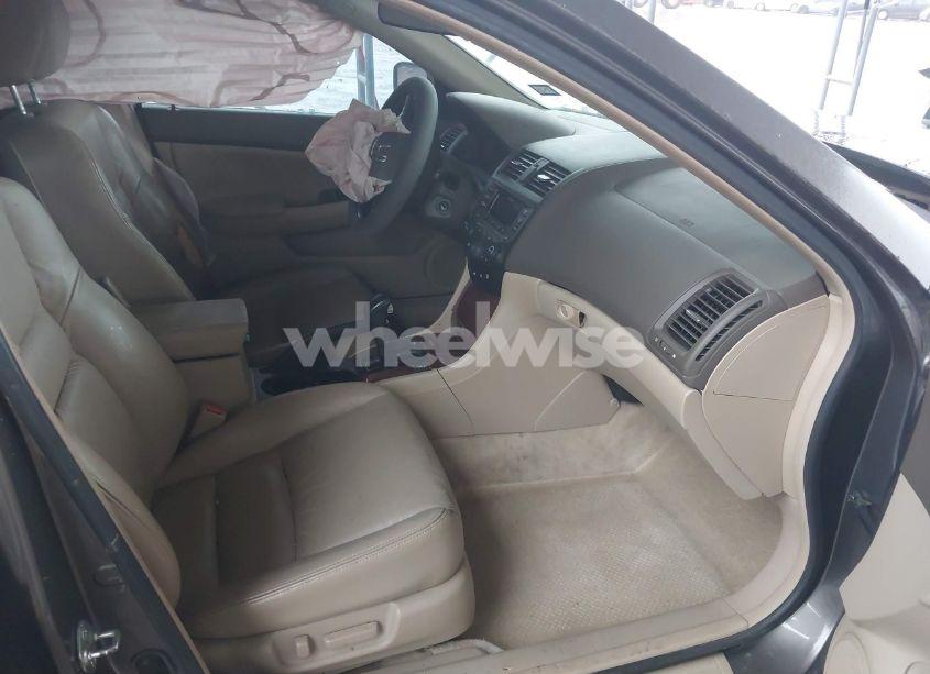 Photo 5 of 2006 Honda Accord 3.0 EX (VIN 1HGCM66536A074685)