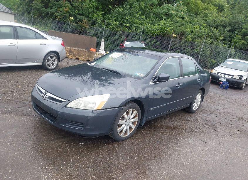 Photo 2 of 2006 Honda Accord 3.0 EX (VIN 1HGCM66536A075710)