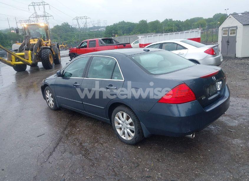 Photo 3 of 2006 Honda Accord 3.0 EX (VIN 1HGCM66536A075710)