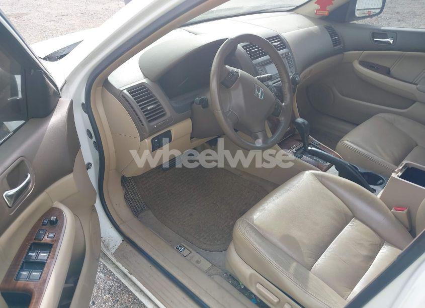 Photo 16 of 2007 Honda Accord 3.0 EX (VIN 1HGCM66537A000104)