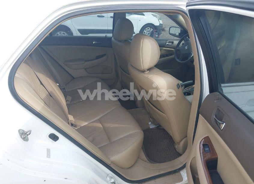 Photo 8 of 2007 Honda Accord 3.0 EX (VIN 1HGCM66537A000104)