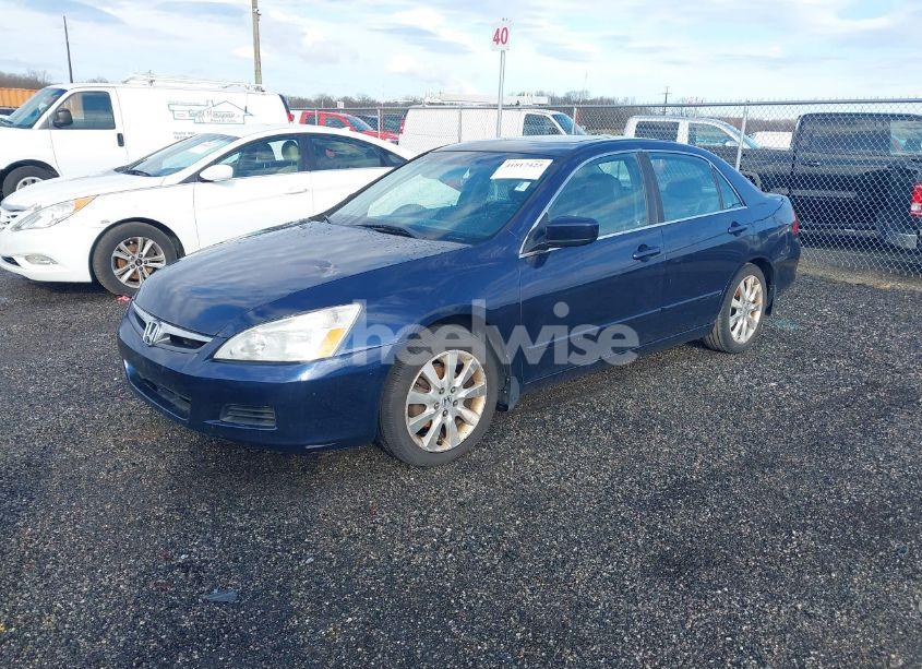 Photo 2 of 2007 Honda Accord 3.0 EX (VIN 1HGCM66537A011118)