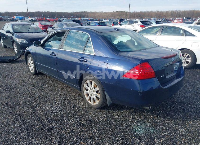 Photo 3 of 2007 Honda Accord 3.0 EX (VIN 1HGCM66537A011118)