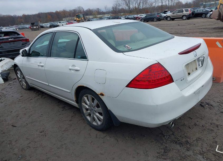 Photo 3 of 2007 Honda Accord 3.0 EX (VIN 1HGCM66537A081671)