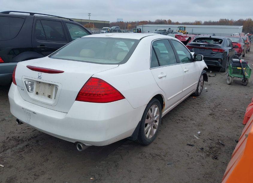 Photo 4 of 2007 Honda Accord 3.0 EX (VIN 1HGCM66537A081671)
