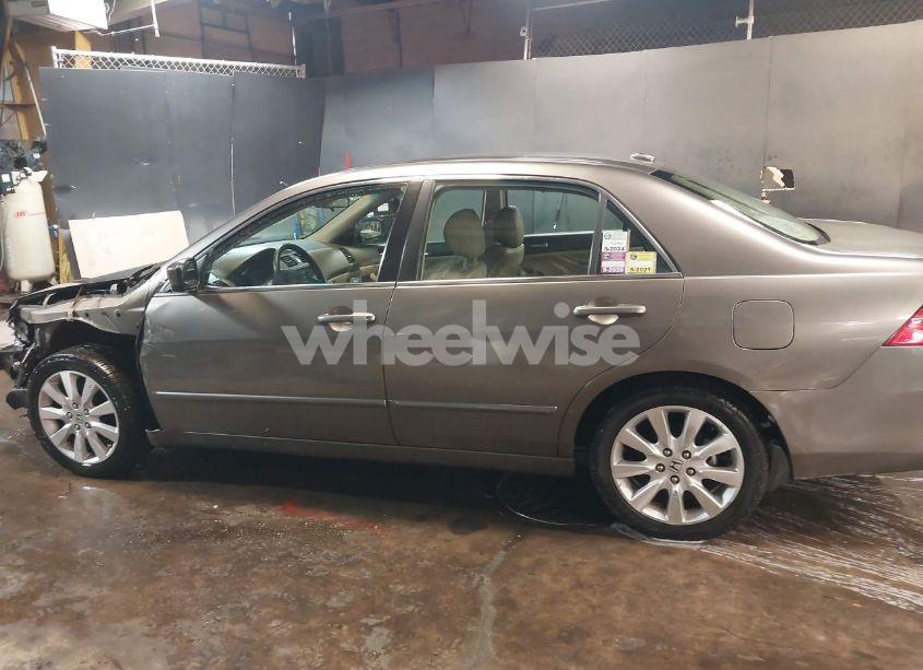 Photo 15 of 2007 Honda Accord 3.0 EX (VIN 1HGCM66537A089088)