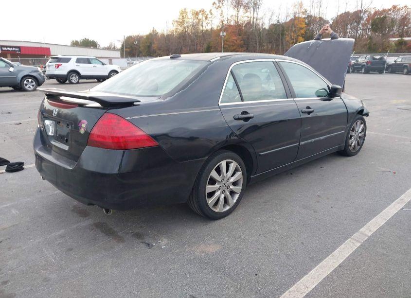 Photo 4 of 2007 Honda Accord 3.0 EX (VIN 1HGCM66537A089785)