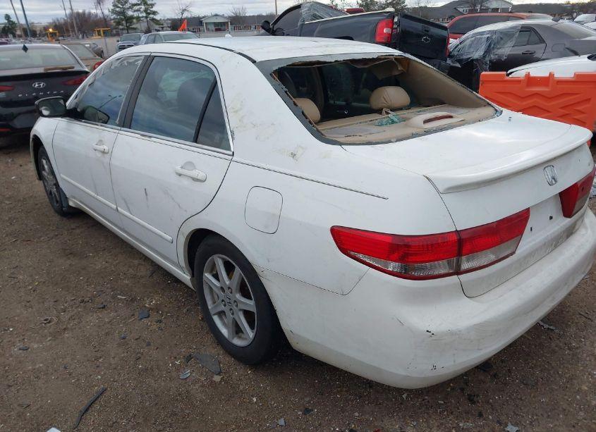 Photo 3 of 2003 Honda Accord 3.0 EX (VIN 1HGCM66543A016497)