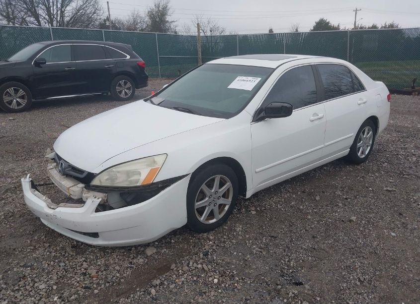 Photo 2 of 2003 Honda Accord 3.0 EX (VIN 1HGCM66543A044932)