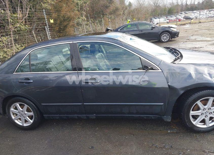 Photo 13 of 2003 Honda Accord 3.0 EX (VIN 1HGCM66543A051279)