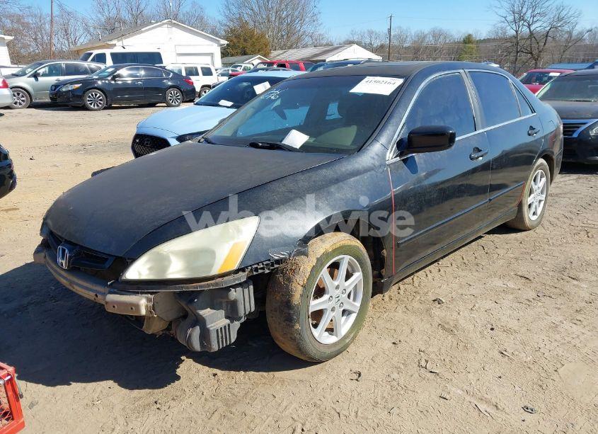 Photo 2 of 2003 Honda Accord 3.0 EX (VIN 1HGCM66543A065120)