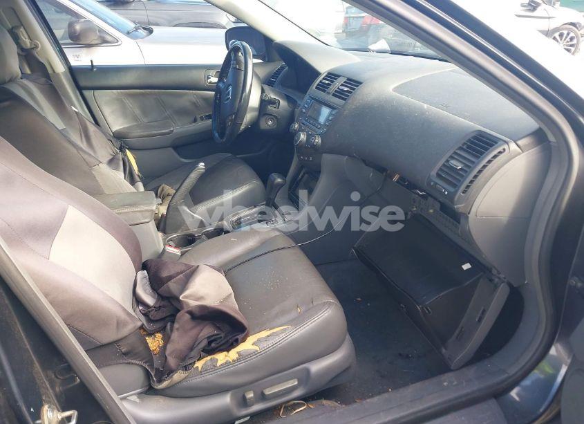 Photo 5 of 2003 Honda Accord 3.0 EX (VIN 1HGCM66543A068017)
