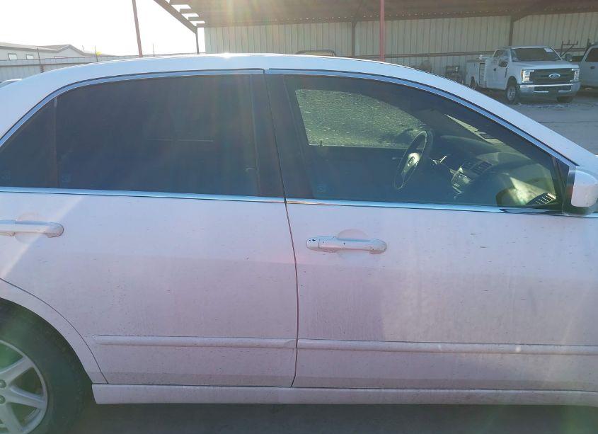 Photo 13 of 2003 Honda Accord 3.0 EX (VIN 1HGCM66543A087635)