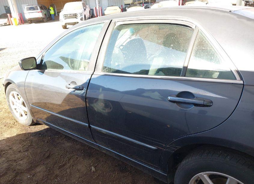 Photo 15 of 2003 Honda Accord 3.0 EX (VIN 1HGCM66543A096626)