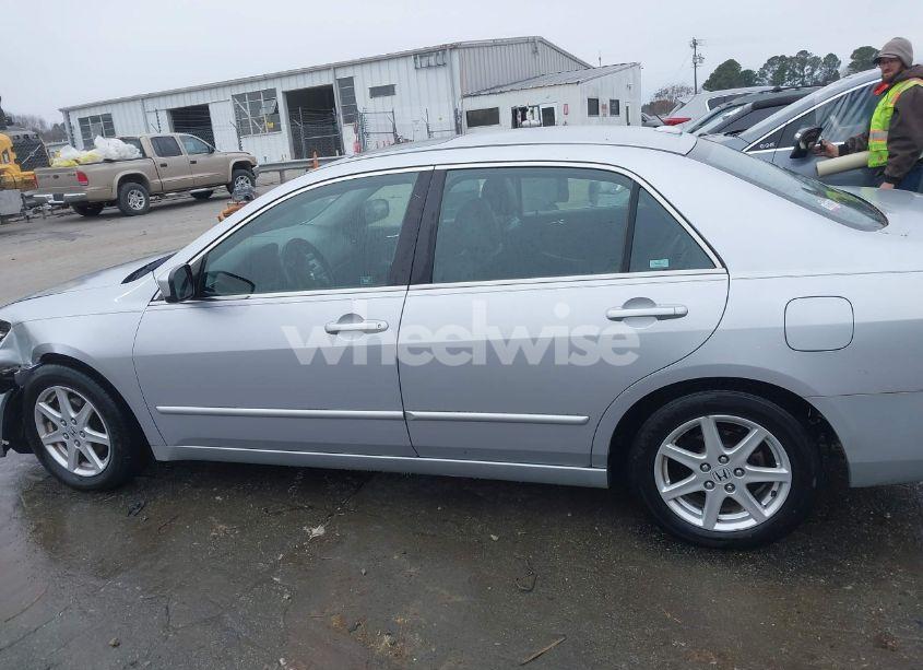 Photo 14 of 2004 Honda Accord 3.0 EX (VIN 1HGCM66544A043054)