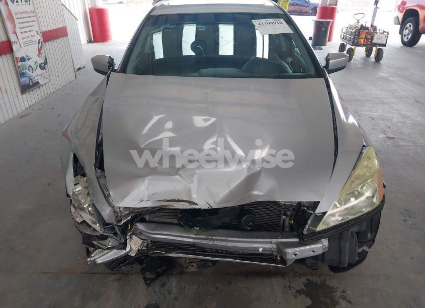 Photo 13 of 2004 Honda Accord 3.0 EX (VIN 1HGCM66544A063563)