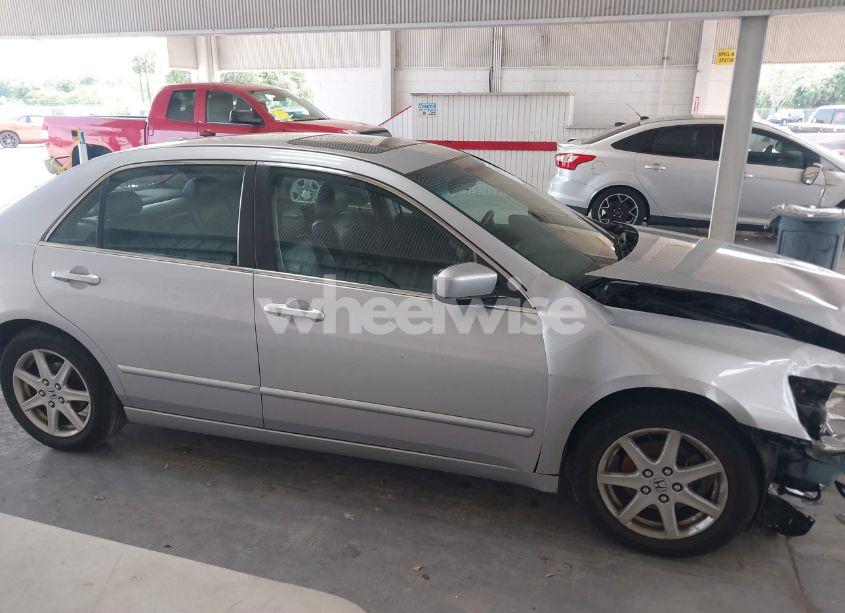 Photo 14 of 2004 Honda Accord 3.0 EX (VIN 1HGCM66544A063563)