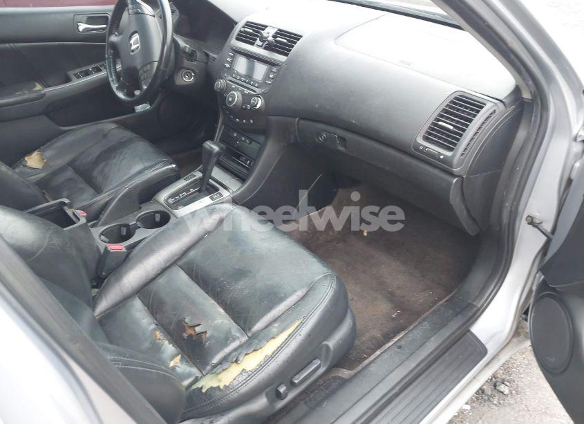 Photo 5 of 2004 Honda Accord 3.0 EX (VIN 1HGCM66544A084235)