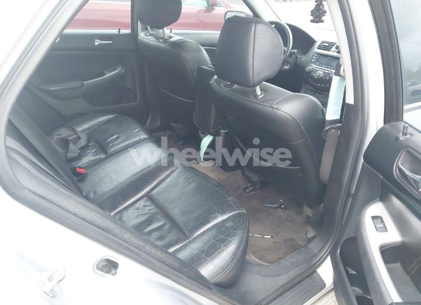 Photo 8 of 2004 Honda Accord 3.0 EX (VIN 1HGCM66544A084235)