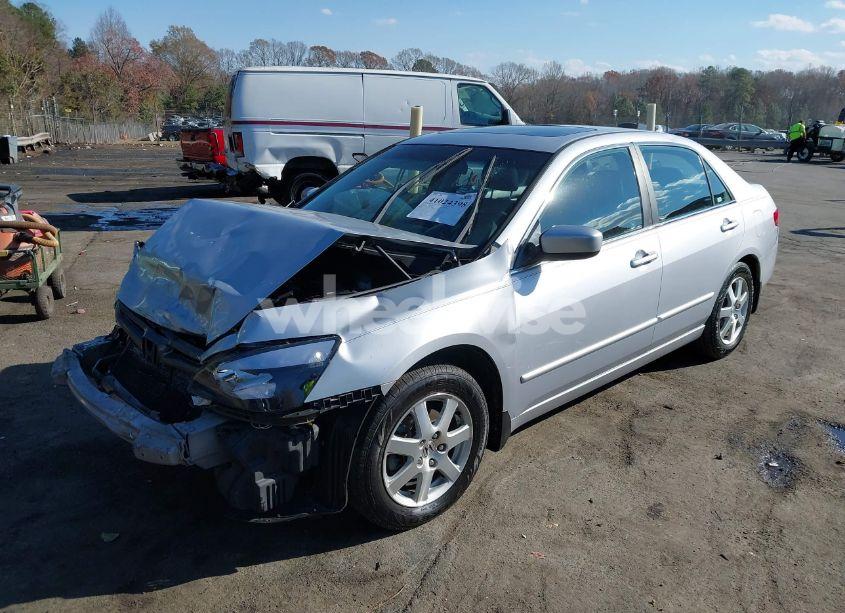 Photo 2 of 2005 Honda Accord 3.0 EX (VIN 1HGCM66545A022996)