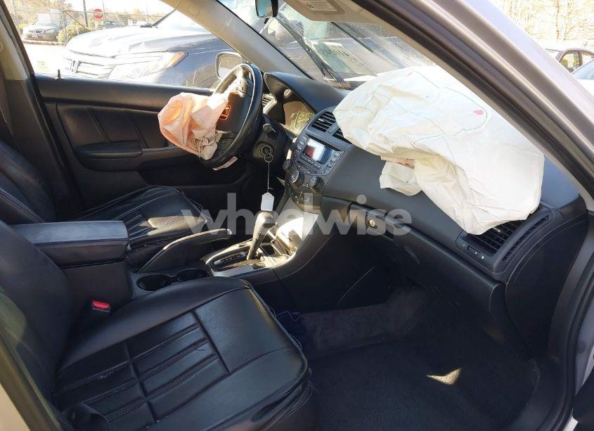 Photo 5 of 2005 Honda Accord 3.0 EX (VIN 1HGCM66545A022996)