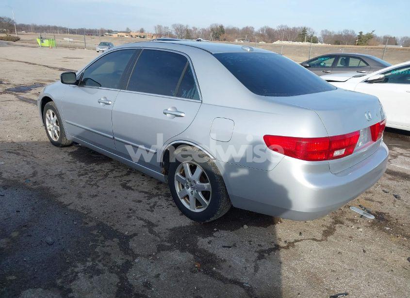 Photo 3 of 2005 Honda Accord 3.0 EX (VIN 1HGCM66545A070580)