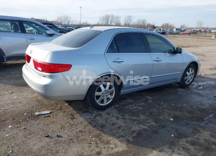 Photo 4 of 2005 Honda Accord 3.0 EX (VIN 1HGCM66545A070580)