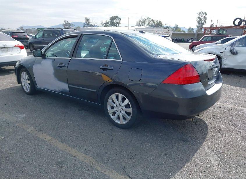 Photo 3 of 2006 Honda Accord 3.0 EX (VIN 1HGCM66546A006220)