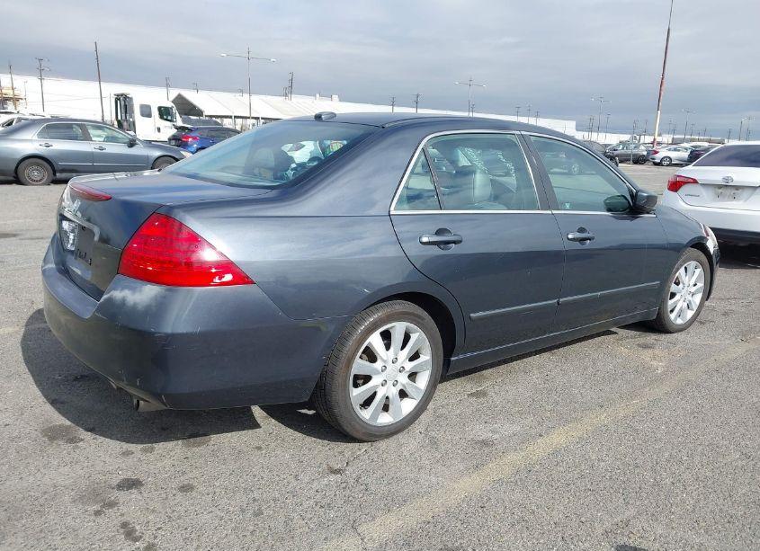 Photo 4 of 2006 Honda Accord 3.0 EX (VIN 1HGCM66546A006220)